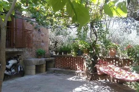 Isida's Traditional Stone House With Inside Yard * Exokhórion